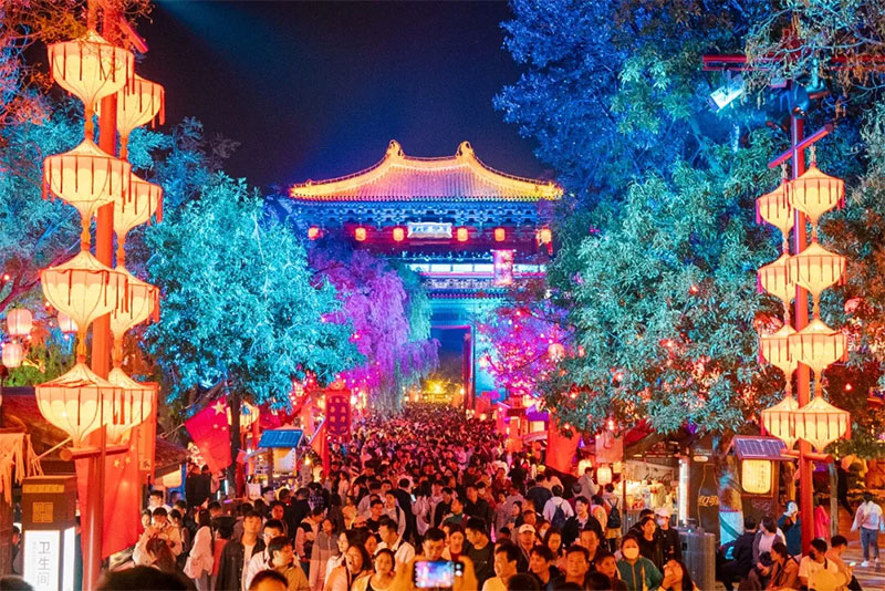 百万花灯闹元宵!百场演出超震撼!元宵赏灯就到清明上河园!