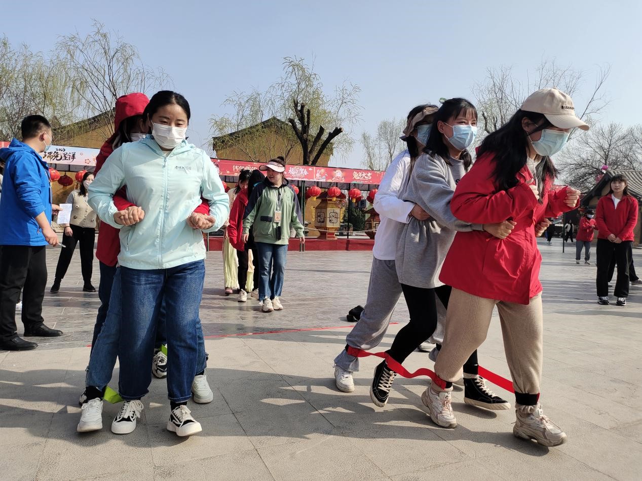 1683898080728112.jpg b.jpg