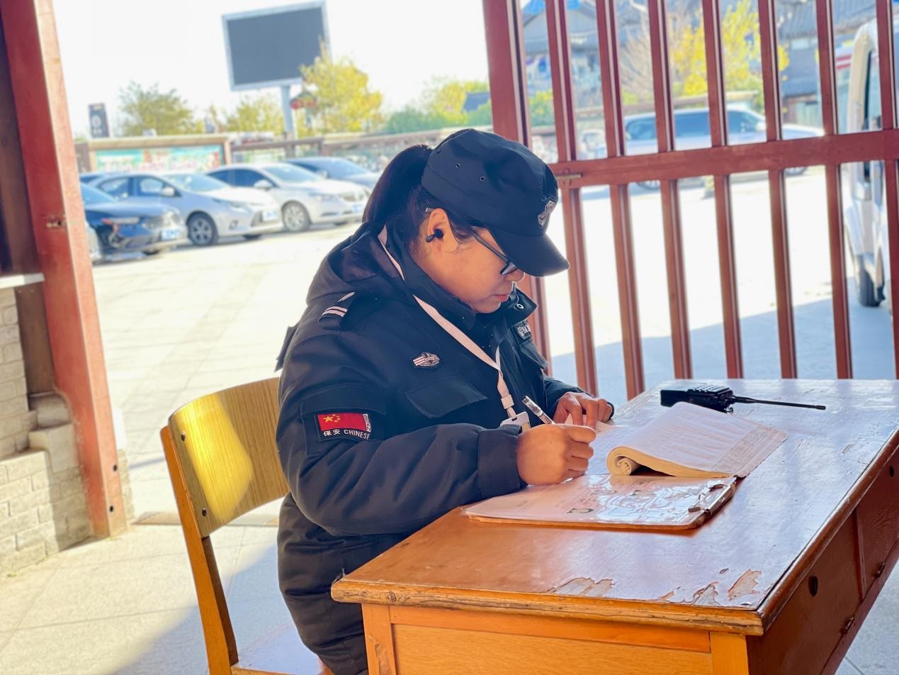 1732975721902087.jpg b.jpg